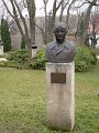 Foldrajzi Muzeum - Erd - Almasy Laszlo mellszobra